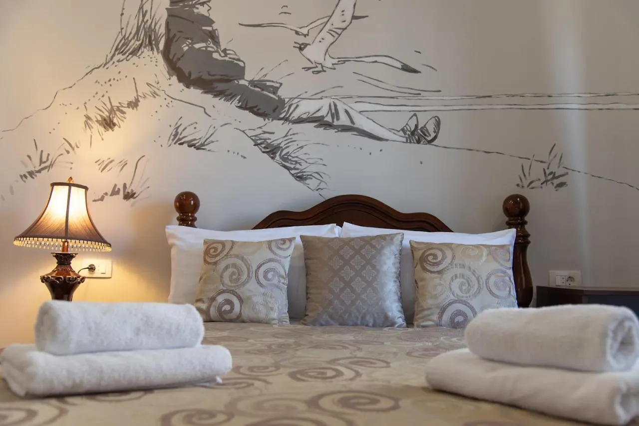 Palace Queen Mary I Luxury Rooms Split 4*,