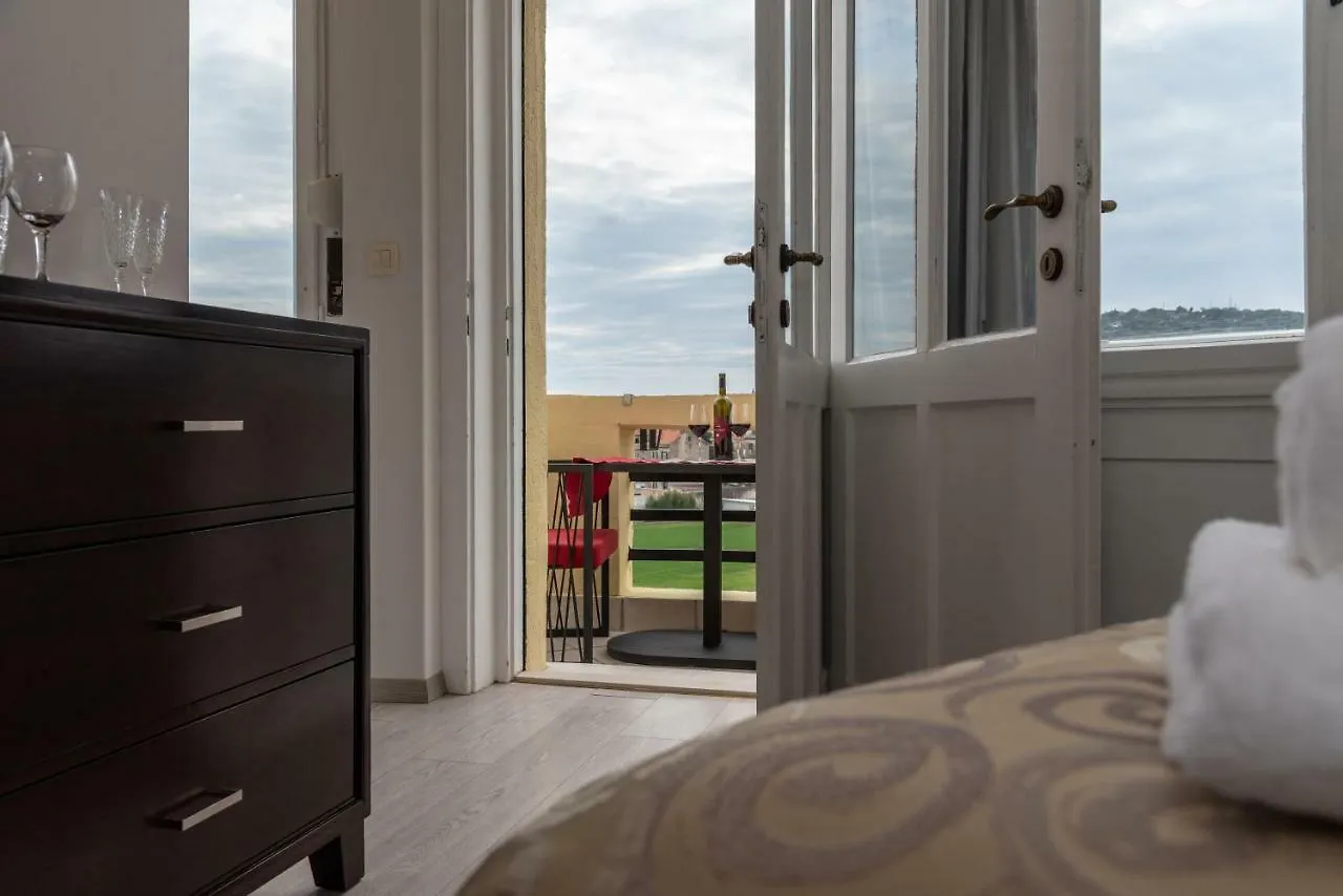 Palace Queen Mary I Luxury Rooms Split 4*,  Croatia
